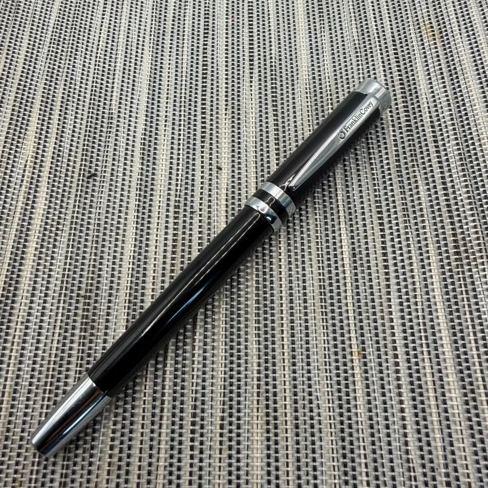 Franklin Covey Freemont Fountain Pen Black Lacquer Chrome Trim Iridium Point Nib